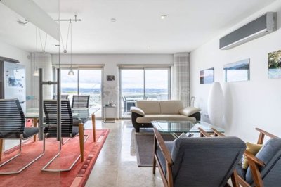 a923723c-ba51-8792-24ef-a5d627abfb75