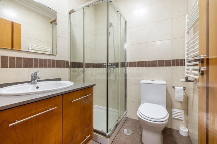 Image No.12-3 Bed House for sale