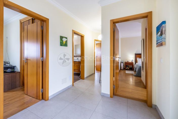 Image No.14-3 Bed House for sale