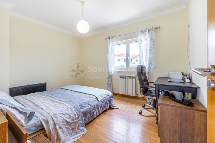 Image No.21-3 Bed House for sale