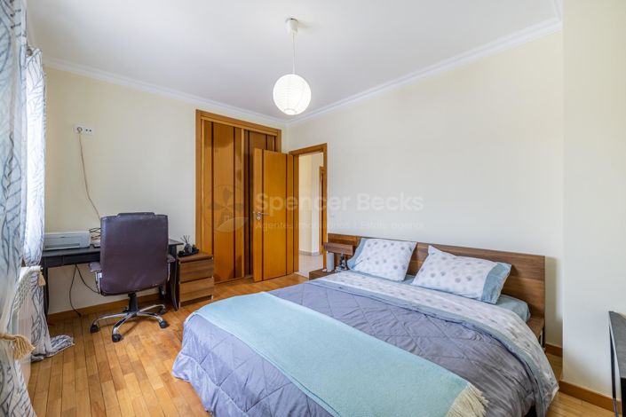 Image No.22-3 Bed House for sale