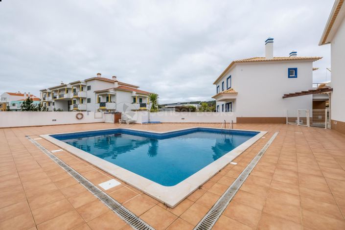 Image No.32-3 Bed House for sale