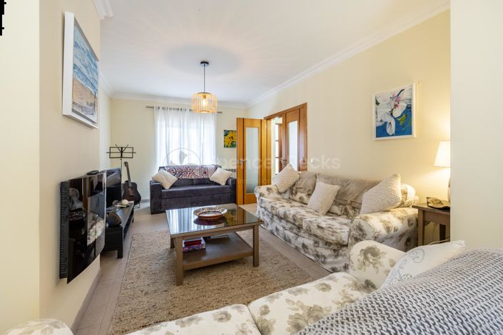 Image No.5-3 Bed House for sale