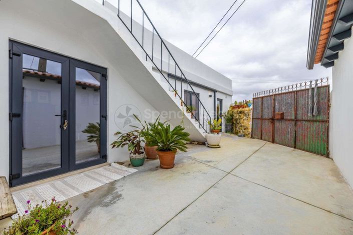 Image No.31-2 Bed House for sale