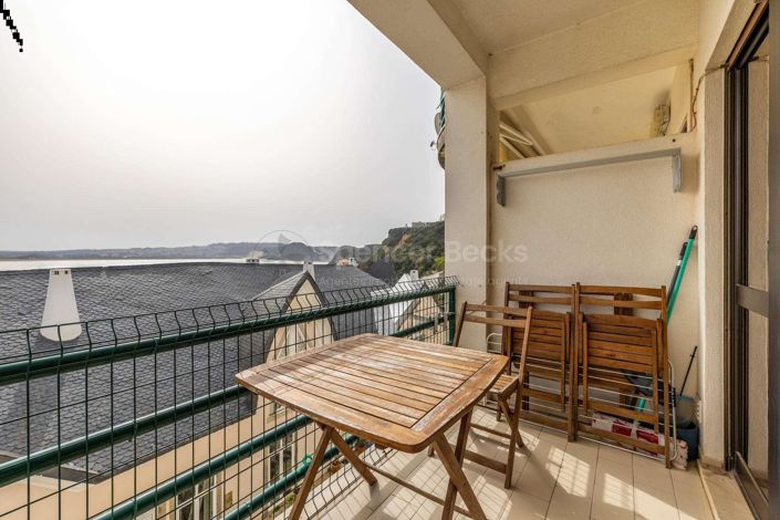 Image No.12-2 Bed Apartment for sale