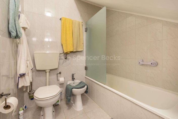 Image No.20-2 Bed Apartment for sale