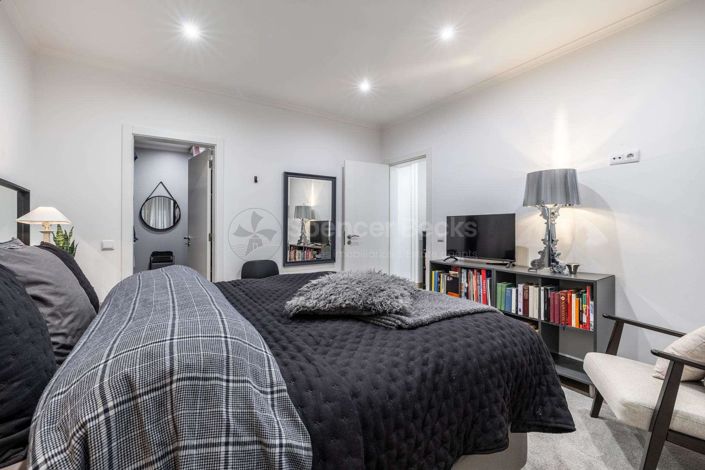 Image No.17-2 Bed Apartment for sale