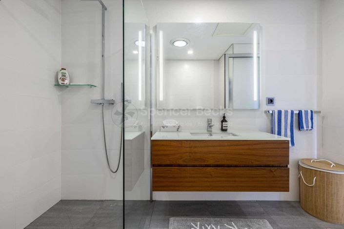 Image No.13-2 Bed Apartment for sale