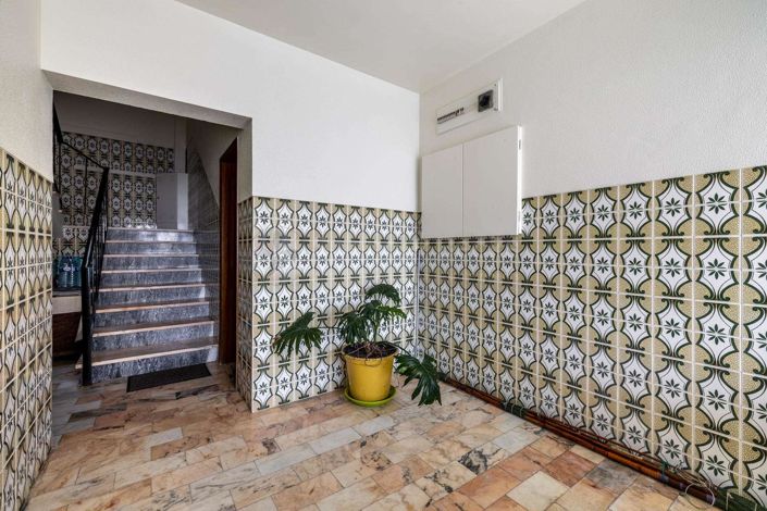 Image No.21-2 Bed Apartment for sale