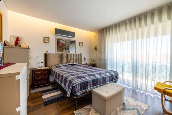 Image No.18-3 Bed House for sale