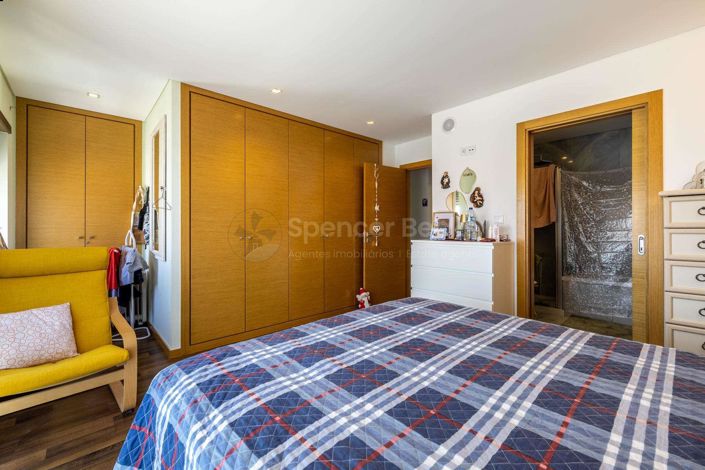 Image No.19-3 Bed House for sale