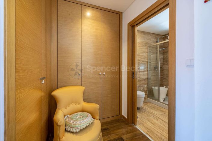 Image No.24-3 Bed House for sale