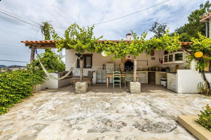 Image No.18-5 Bed House for sale