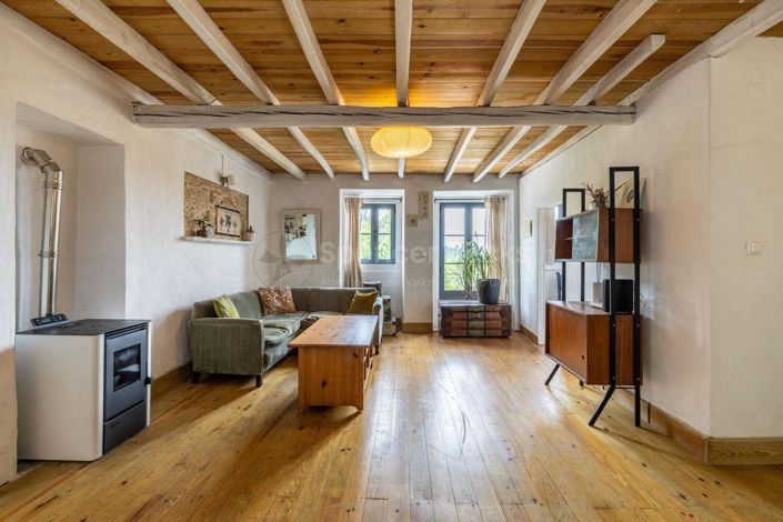 Image No.9-5 Bed House for sale