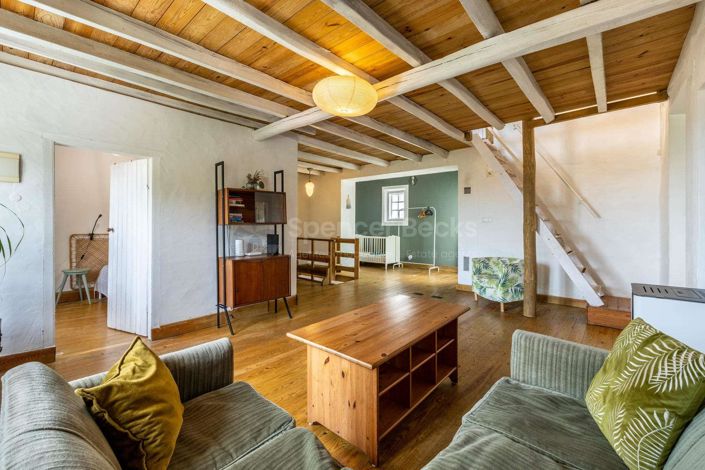 Image No.10-5 Bed House for sale