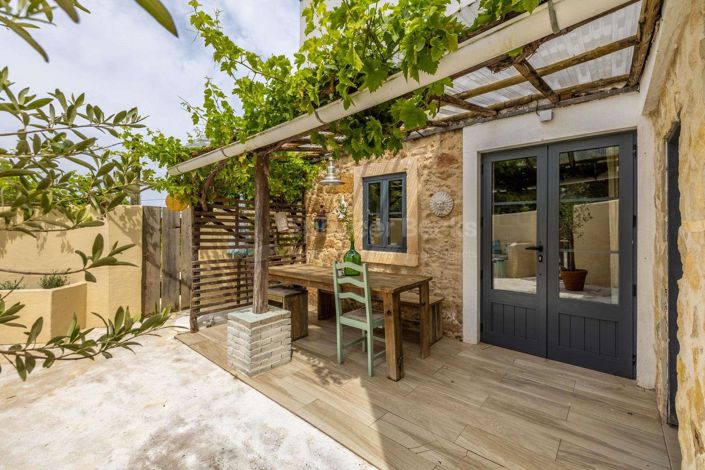 Image No.4-5 Bed House for sale
