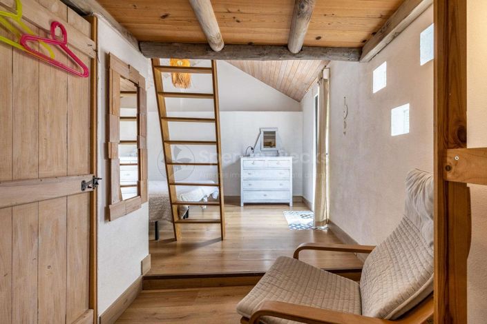 Image No.44-5 Bed House for sale