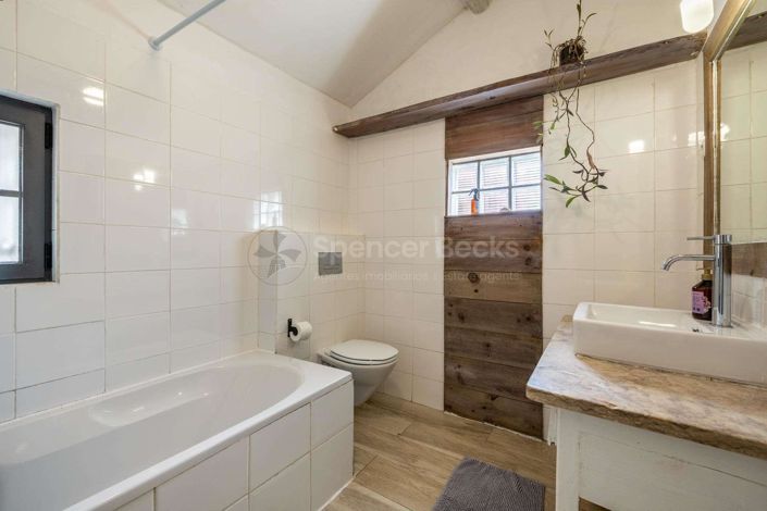 Image No.13-5 Bed House for sale