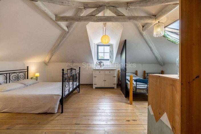 Image No.15-5 Bed House for sale