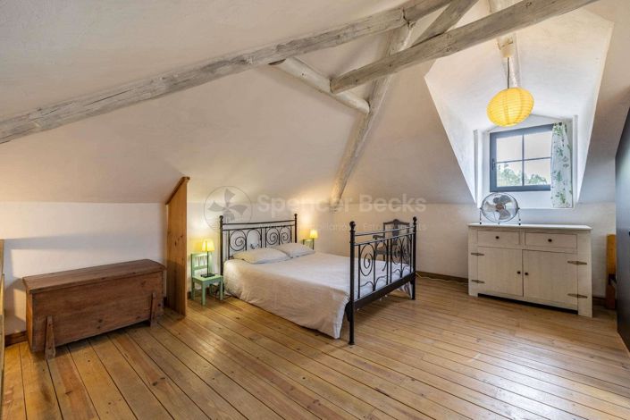 Image No.16-5 Bed House for sale