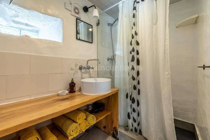 Image No.25-5 Bed House for sale
