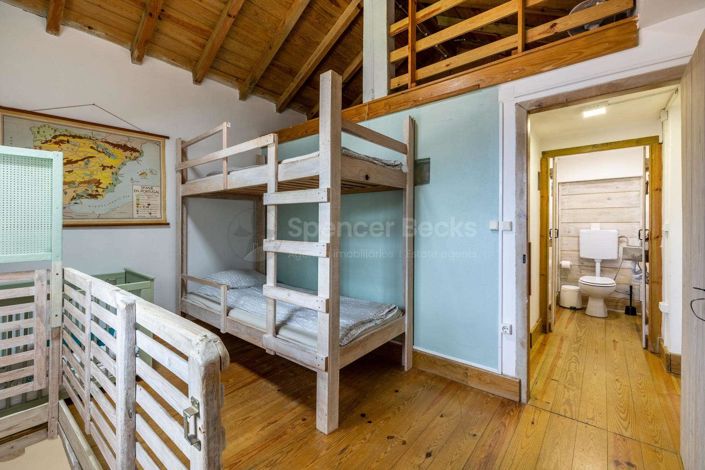 Image No.26-5 Bed House for sale