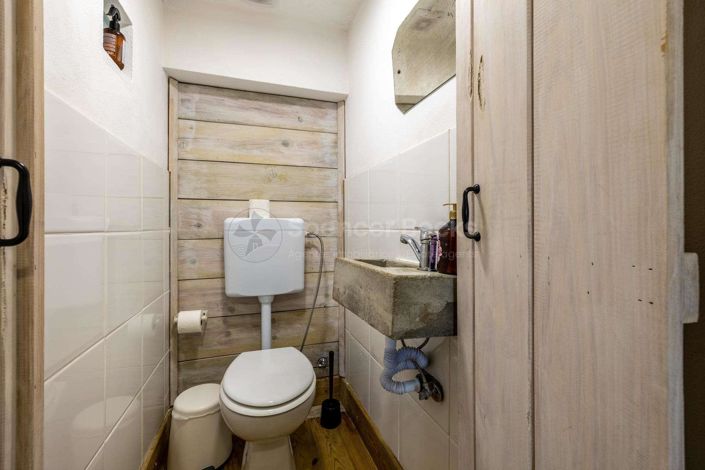 Image No.30-5 Bed House for sale