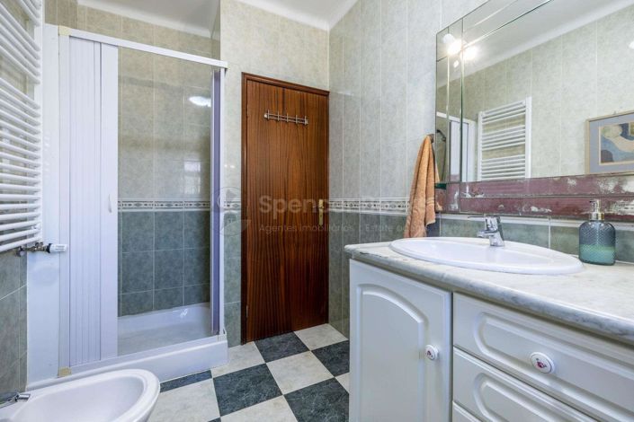 Image No.15-4 Bed House for sale