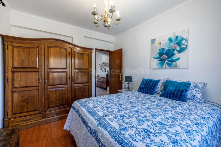 Image No.22-4 Bed House for sale