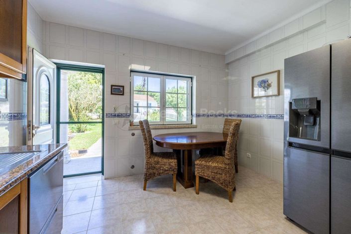 Image No.25-4 Bed House for sale