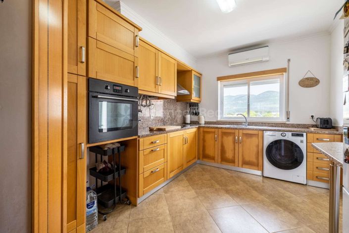 Image No.8-3 Bed House for sale
