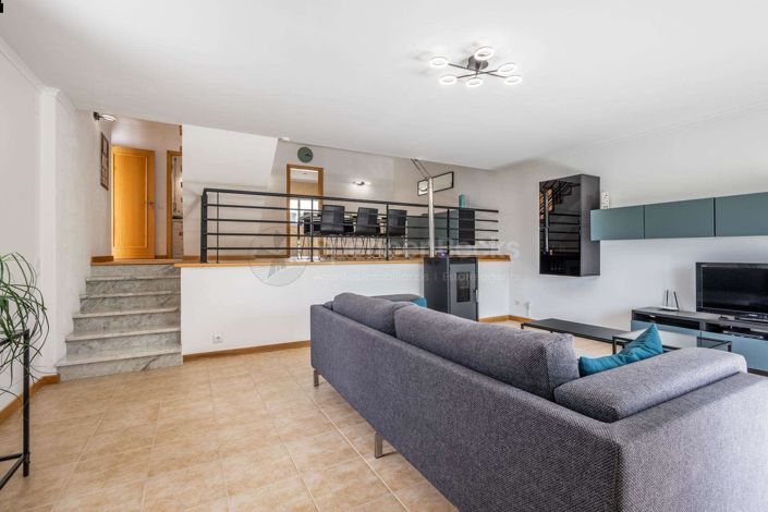Image No.35-6 Bed House for sale