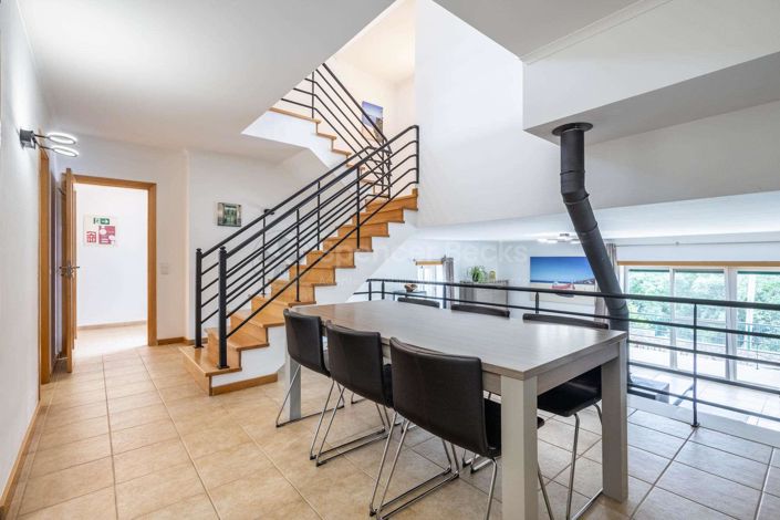Image No.4-6 Bed House for sale