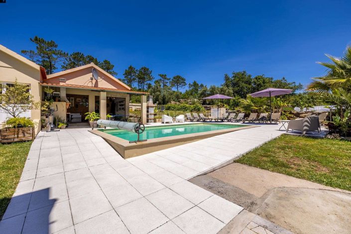 Image No.24-6 Bed House for sale
