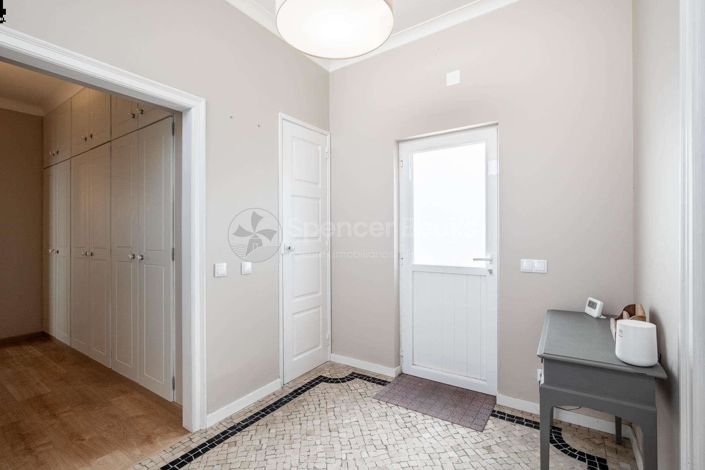 Image No.14-4 Bed House for sale
