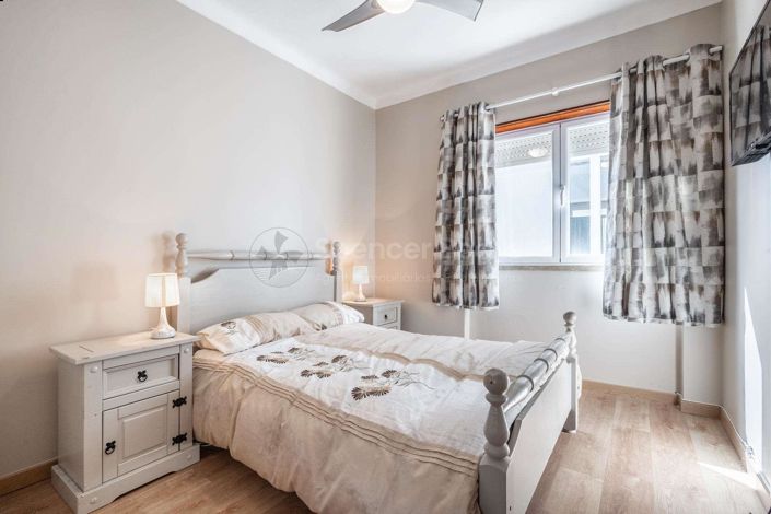Image No.20-4 Bed House for sale