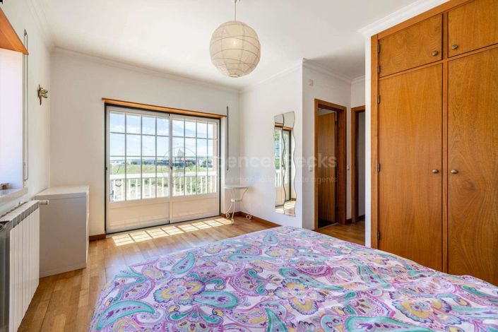Image No.26-4 Bed House for sale