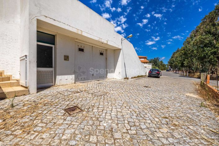 Image No.33-4 Bed House for sale