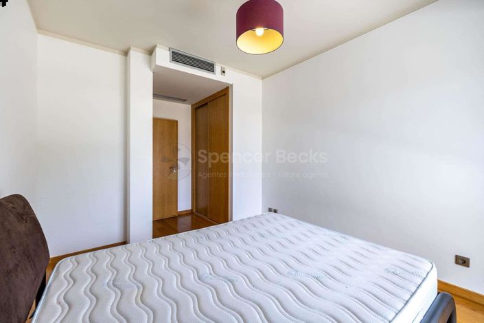 Image No.24-3 Bed Apartment for sale