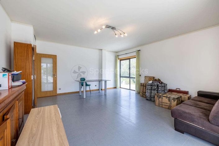 Image No.9-3 Bed Apartment for sale