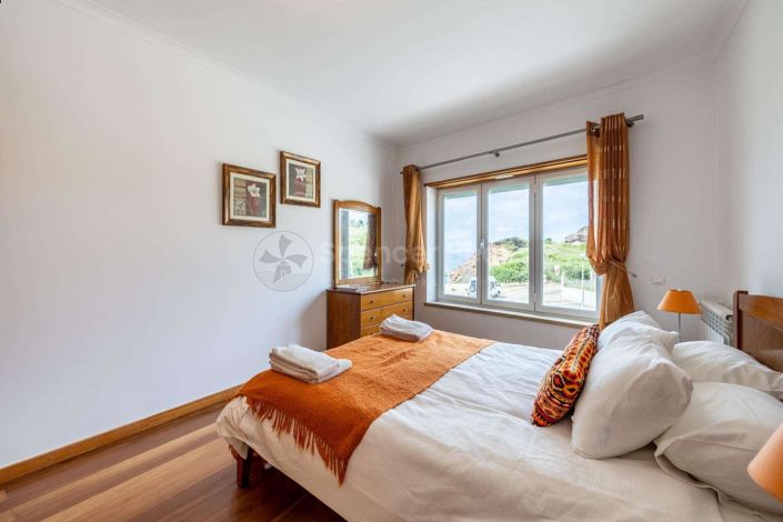 Image No.20-2 Bed Apartment for sale