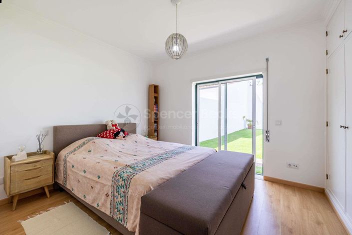 Image No.16-3 Bed House for sale