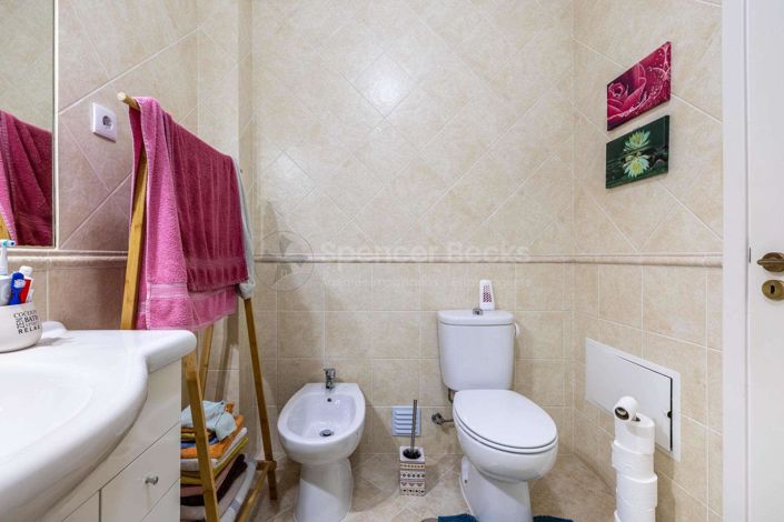 Image No.26-3 Bed House for sale