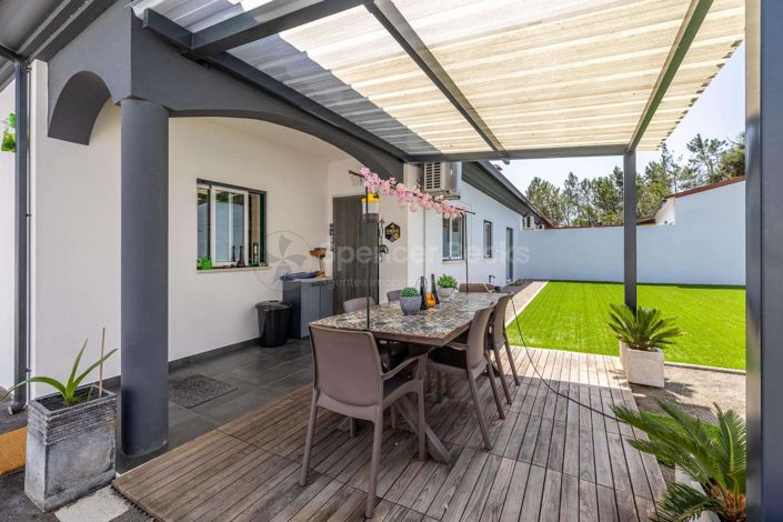 Image No.29-3 Bed House for sale