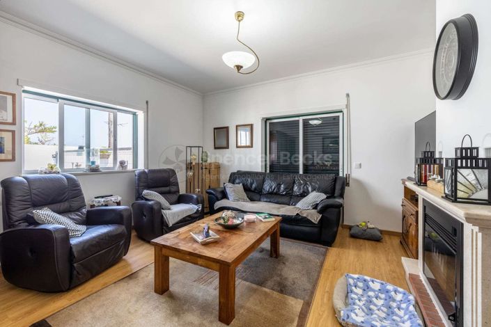 Image No.7-3 Bed House for sale