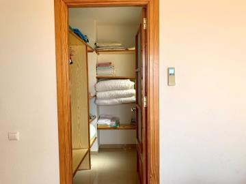 17-Vestidor
