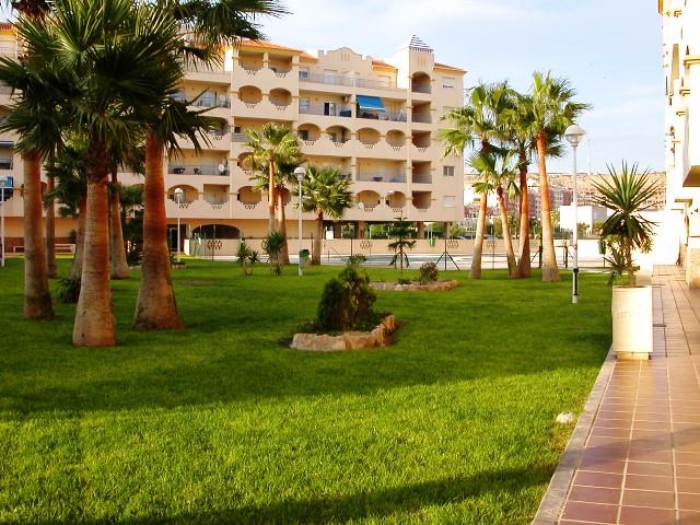 Image No.31-3 Bed Townhouse for sale