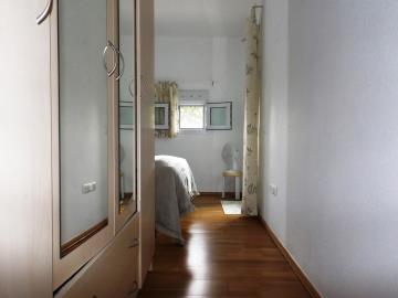 18-Dorm