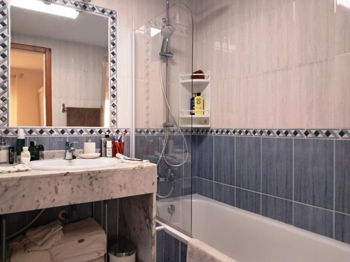 Image No.20-2 Bed Apartment for sale