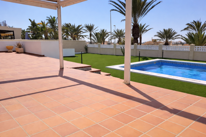 Image No.8-Villa de 4 chambres à vendre à Almerimar